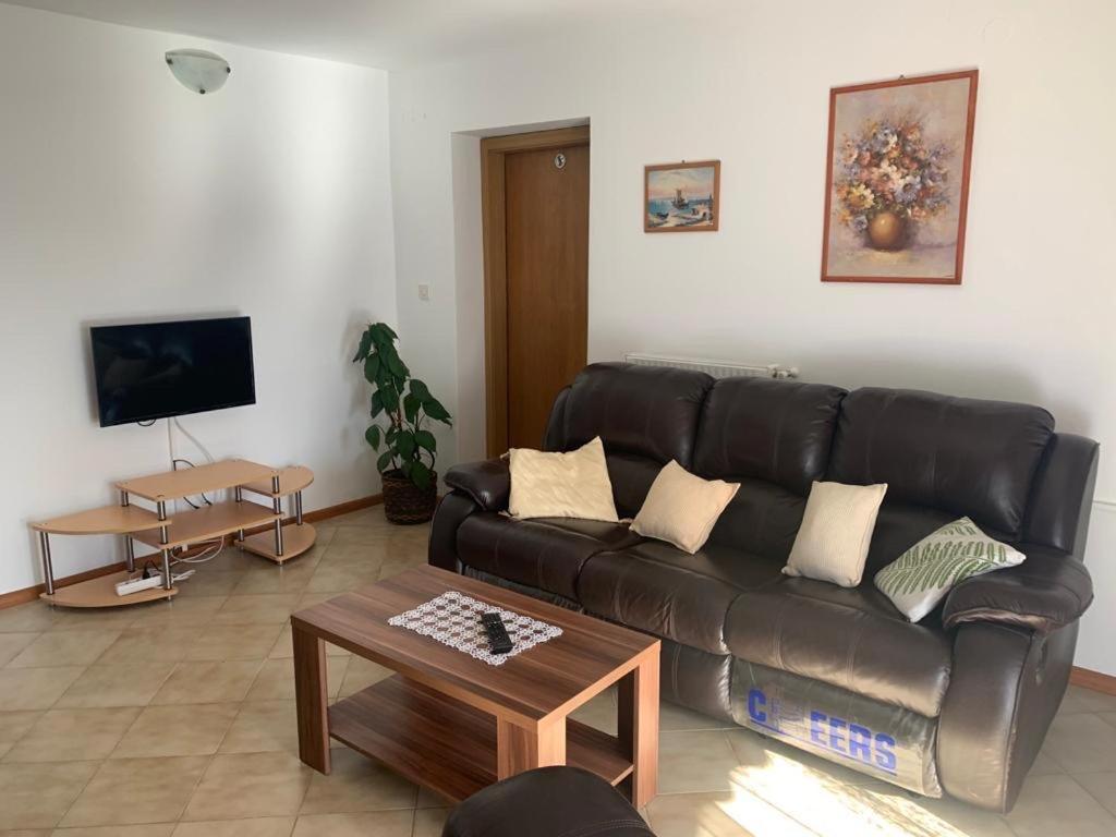 Apartman Dalija Vinkuran Exterior foto